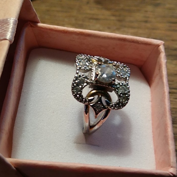 Statement Ring - Picture 2 of 5